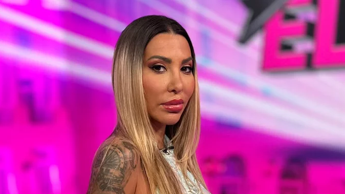 Moja Nora ima i tatu, i babu i dedu i tetku i strica: Aneli o pomirenju sa Durdžićima, prolila reku suza, pa otkrila da li je u vezi sa Đukićem (VIDEO)